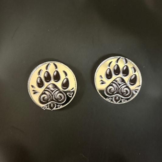 Black Wolf Paw